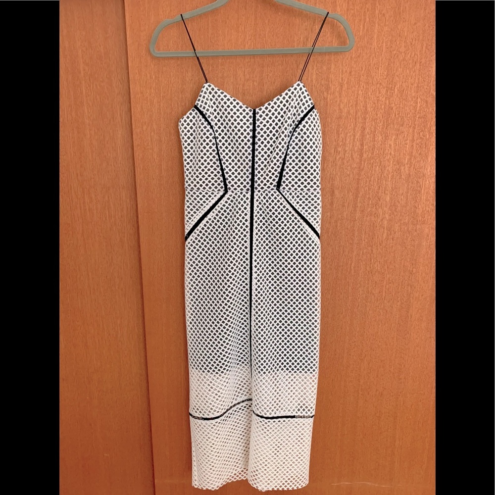 TopShop Size 4 White/Black Dress